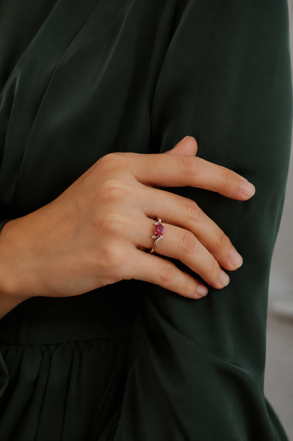 Maison Red Ring